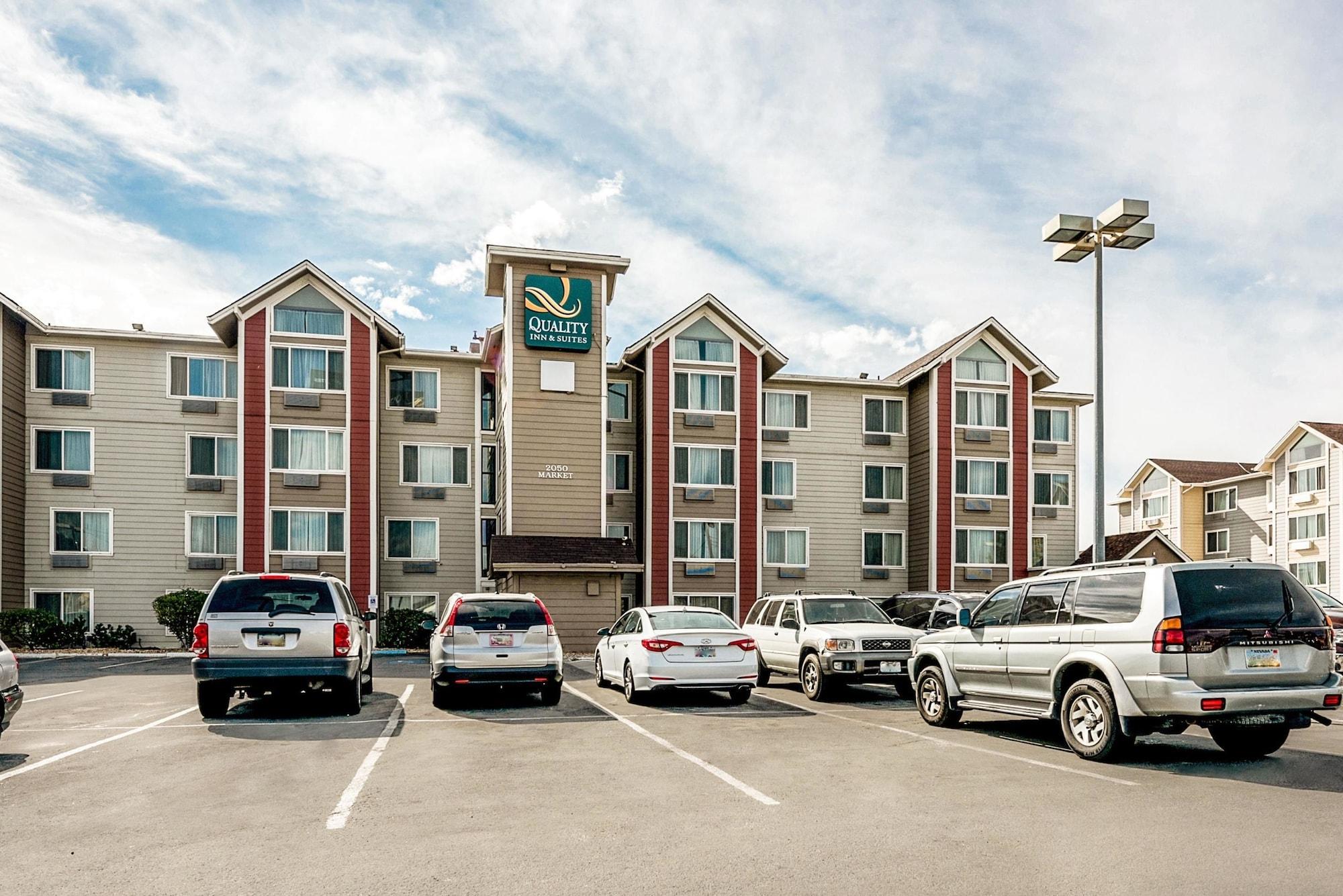 Quality Inn & Suites Reno Airport Exterior photo