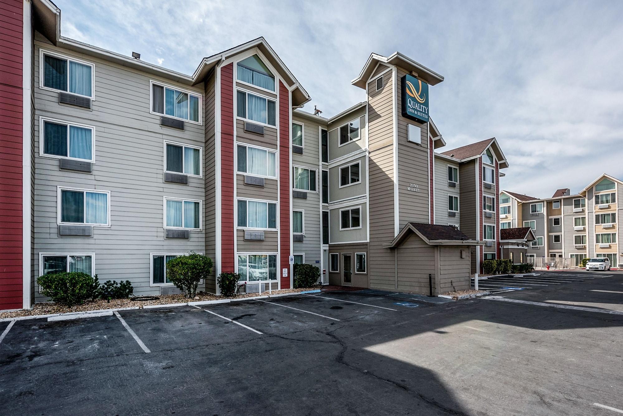 Quality Inn & Suites Reno Airport Exterior photo